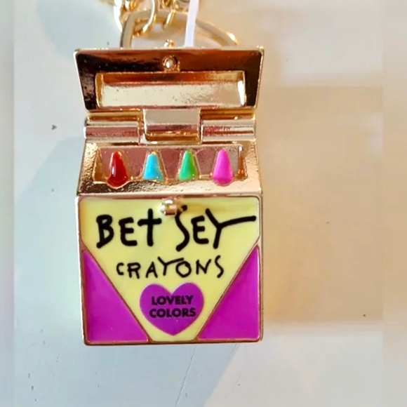Betsey Johnson 🎁Crayons Bag Charm/ Keychain New🎁Gift Ready - Picture 6 of 6
